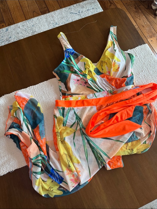SHEIN Other - Gorgeous Plus Swimsuit with Sarong